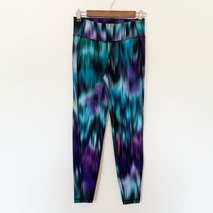 Old Navy • Water Color Active Leggings